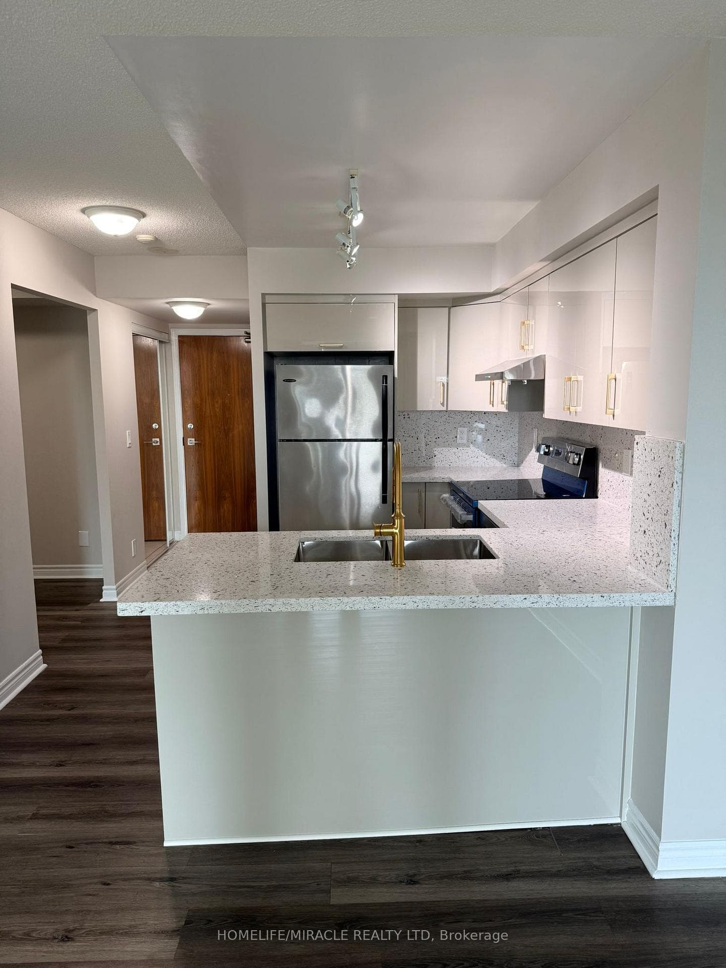 33 Elm Drive Unit 1508 photo 21