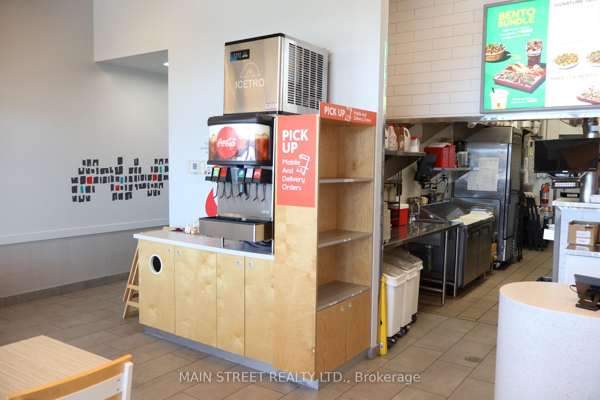 18040 Yonge Street Unit 1A photo 10
