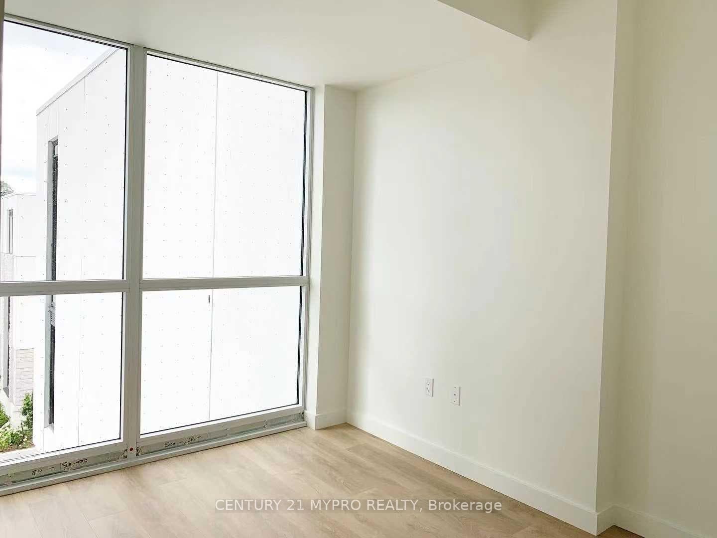 95 Mcmahon Drive Unit 506 photo 11