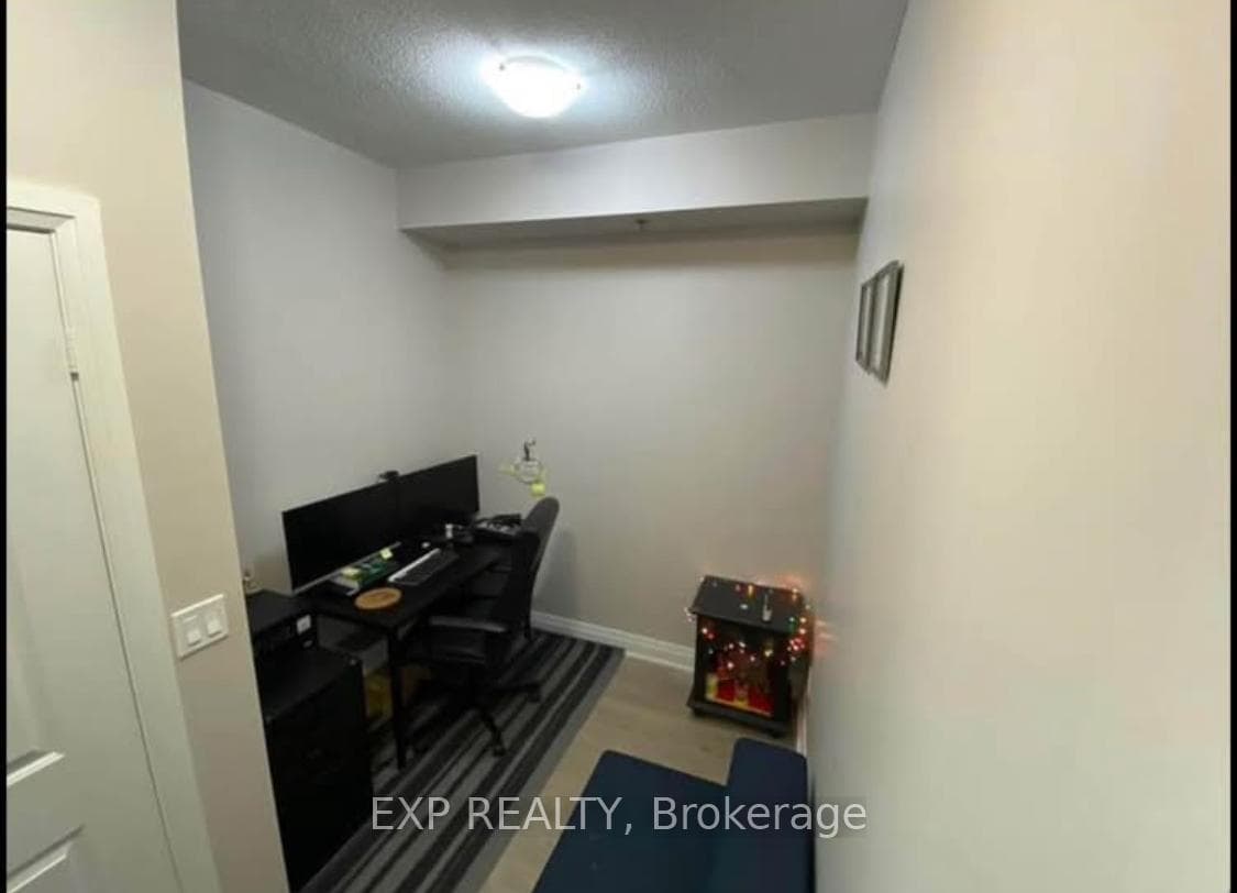 55 Speers Road Unit 213 photo 15