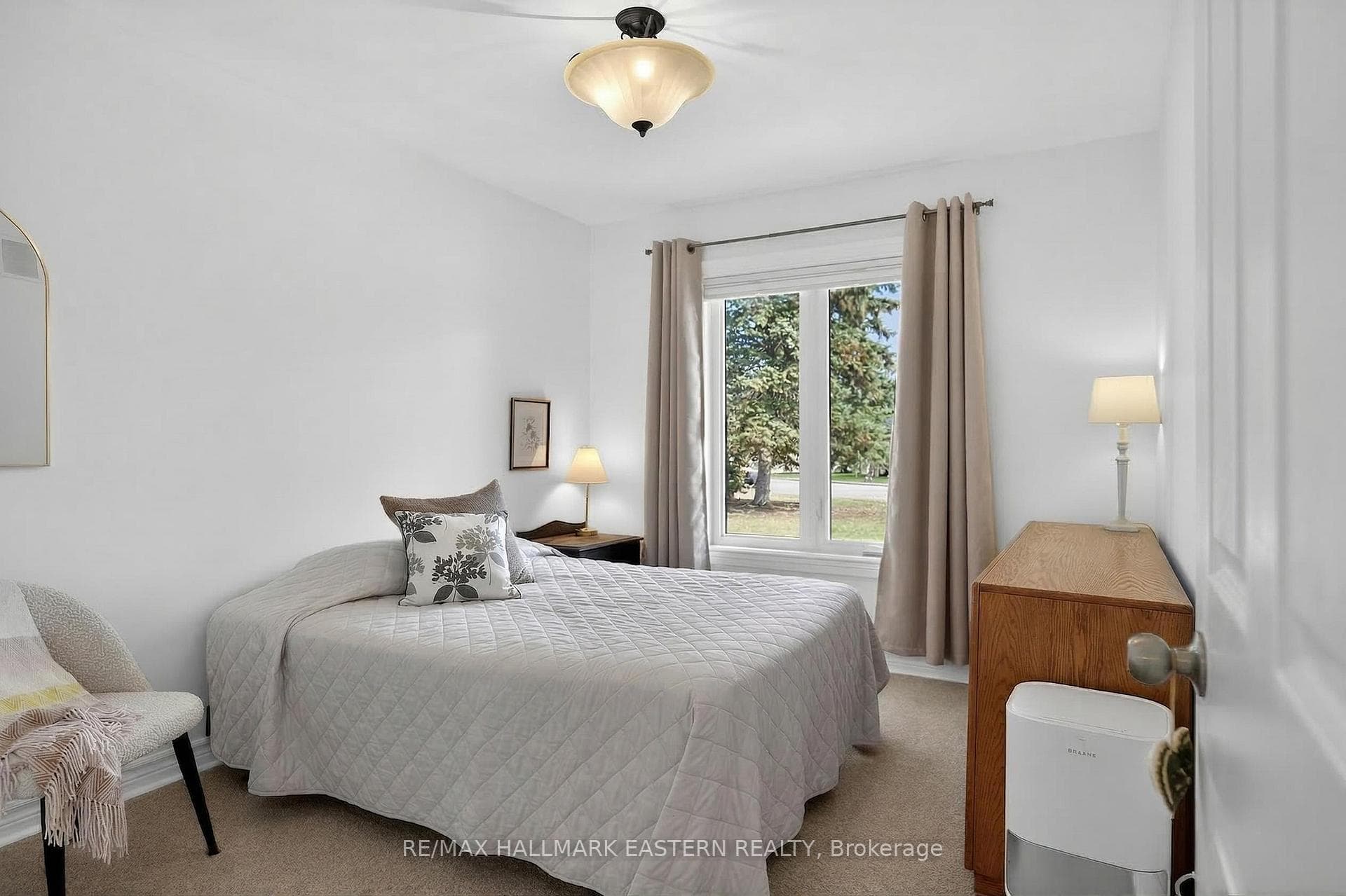 120 Victoria Drive photo 23