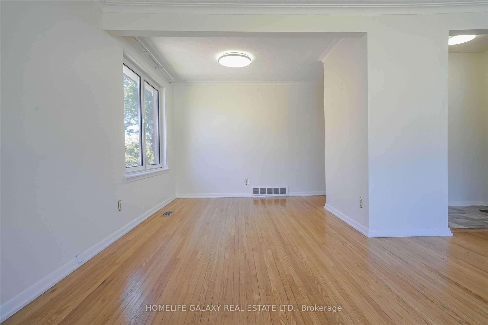 80 Rossander Court photo 6