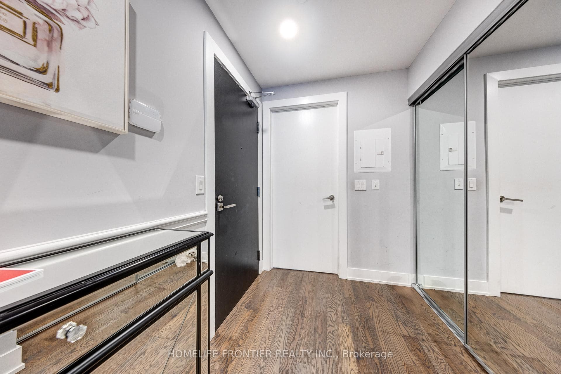 3018 Yonge Street Unit 201 photo 6