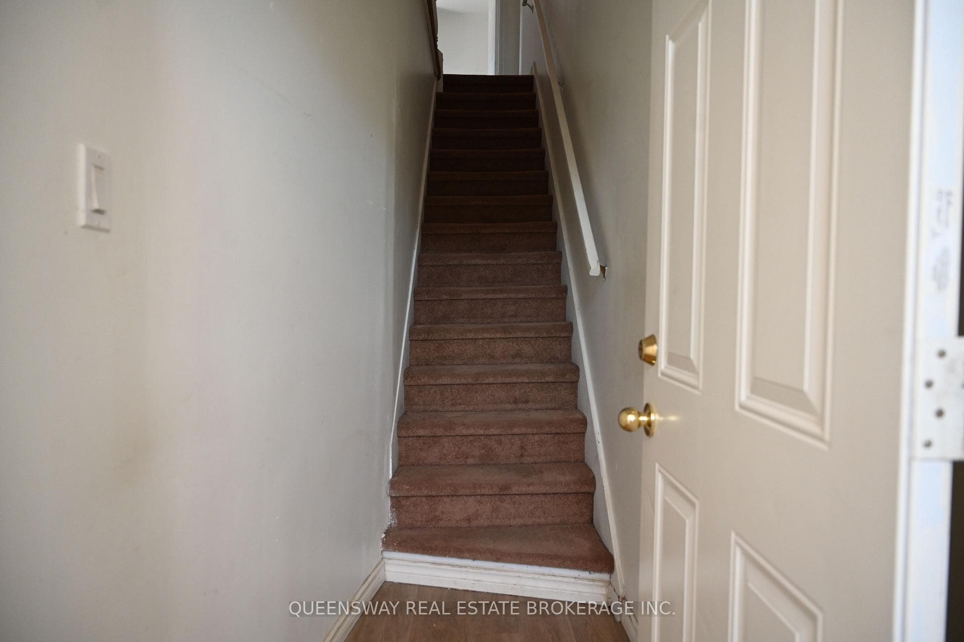 21 Kinrade Avenue photo 3