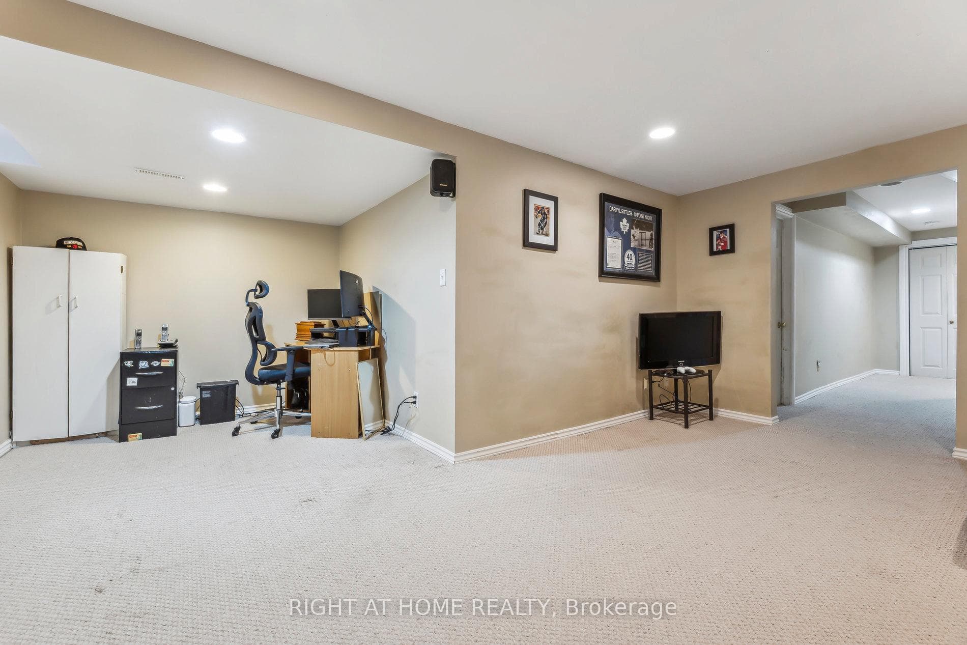 11 Crabtree Lane photo 27