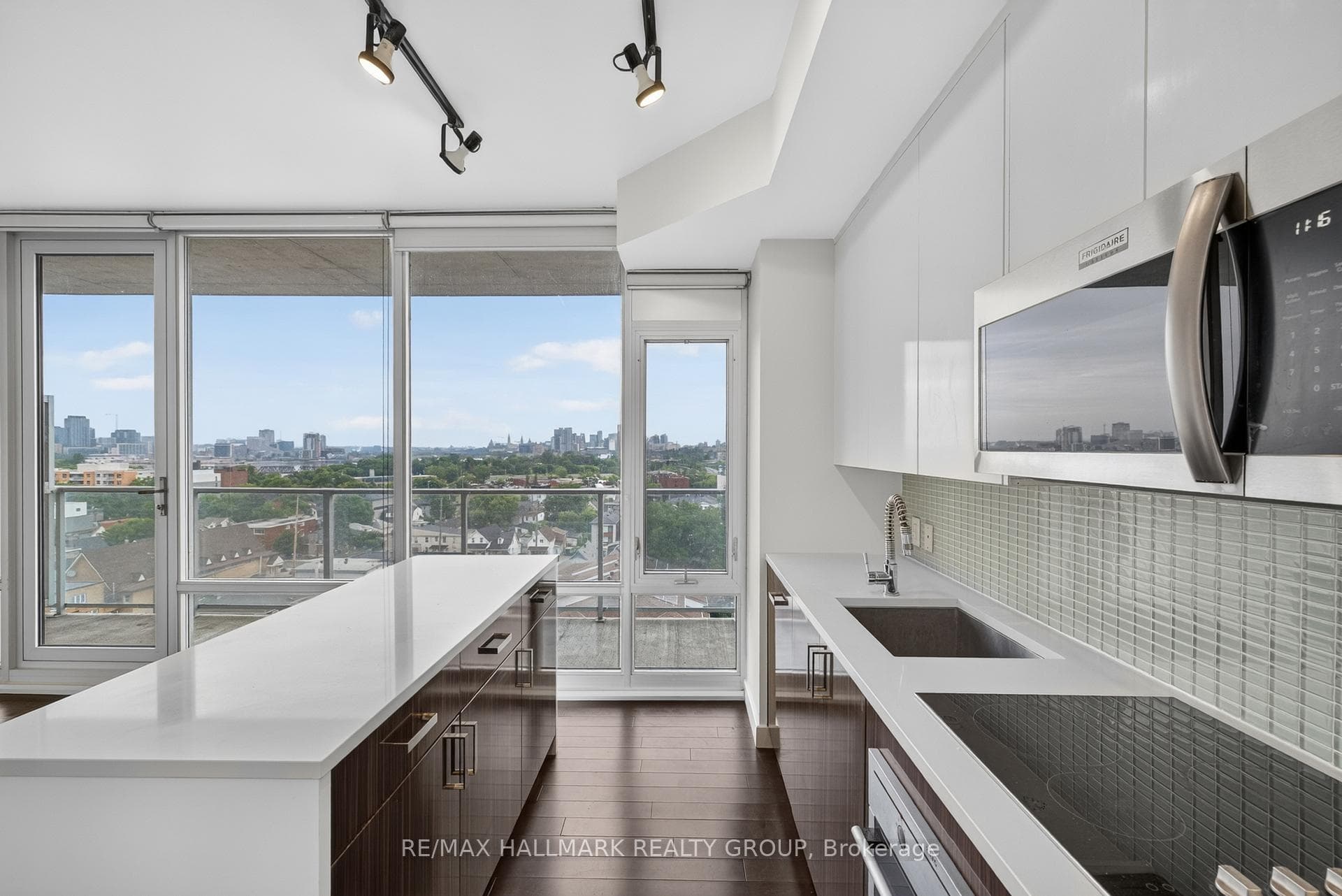 201 Parkdale Avenue Unit 1001 photo 11