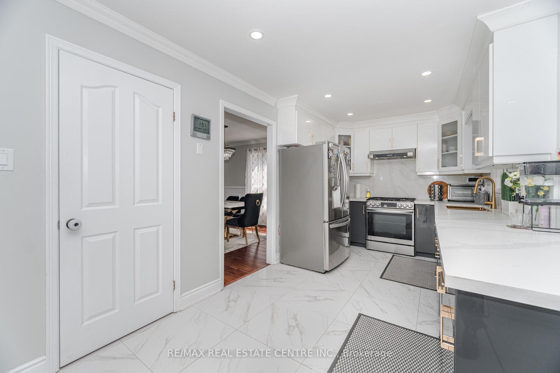 20 St Mark Place photo 15