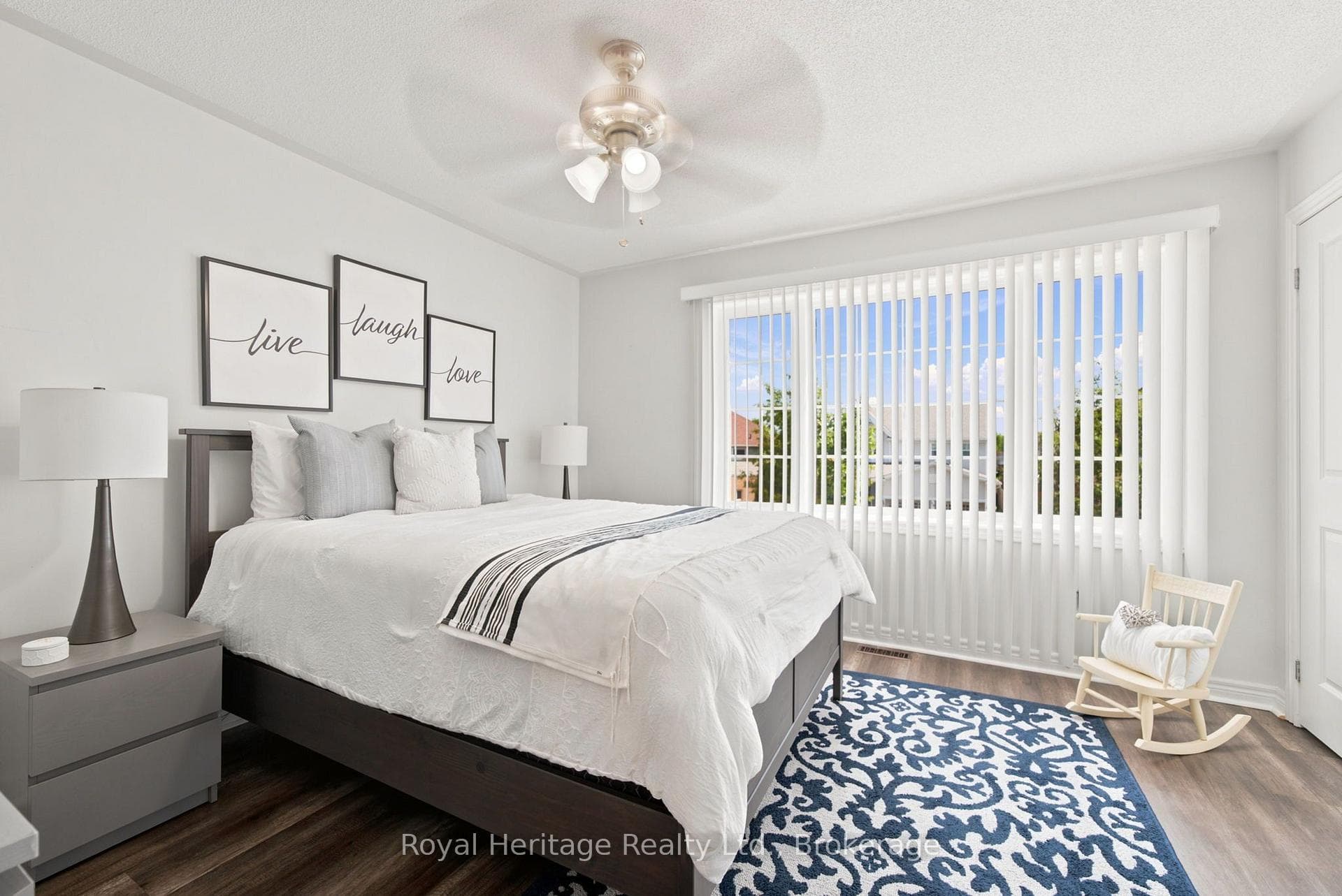 20 Fallingbrook Crescent photo 21