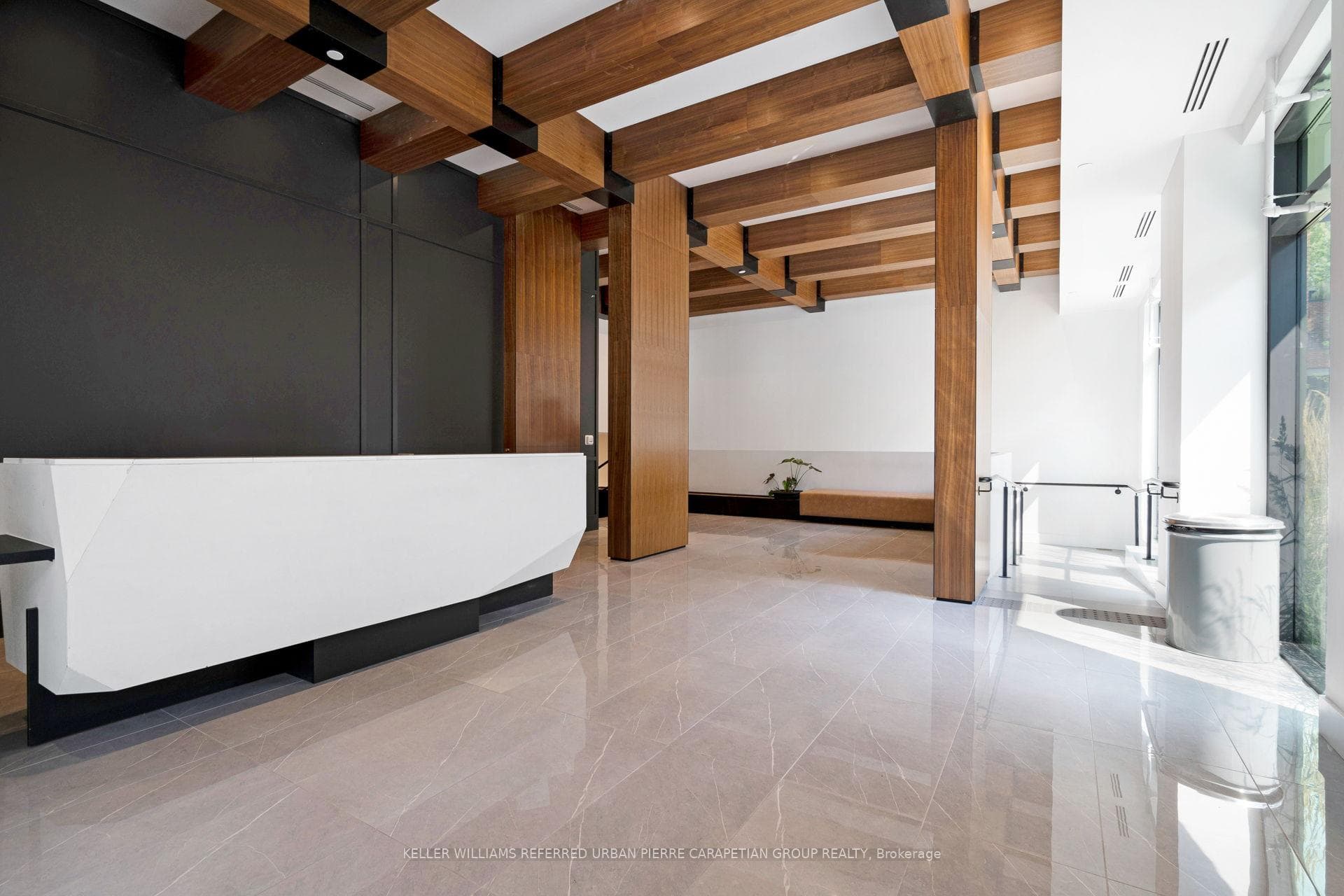 57 Brock Avenue Unit 609 photo 6