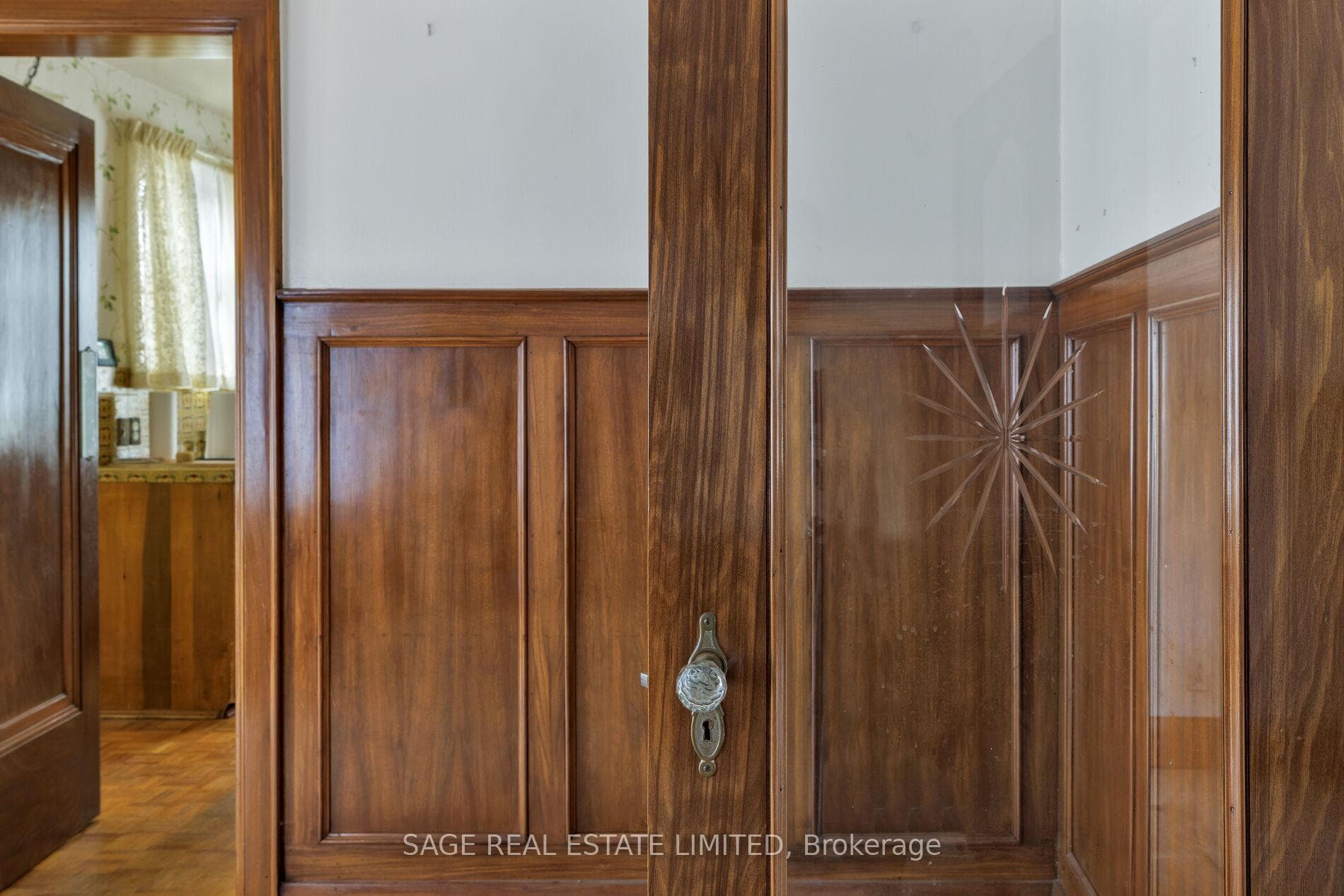 29 Strath Avenue photo 14