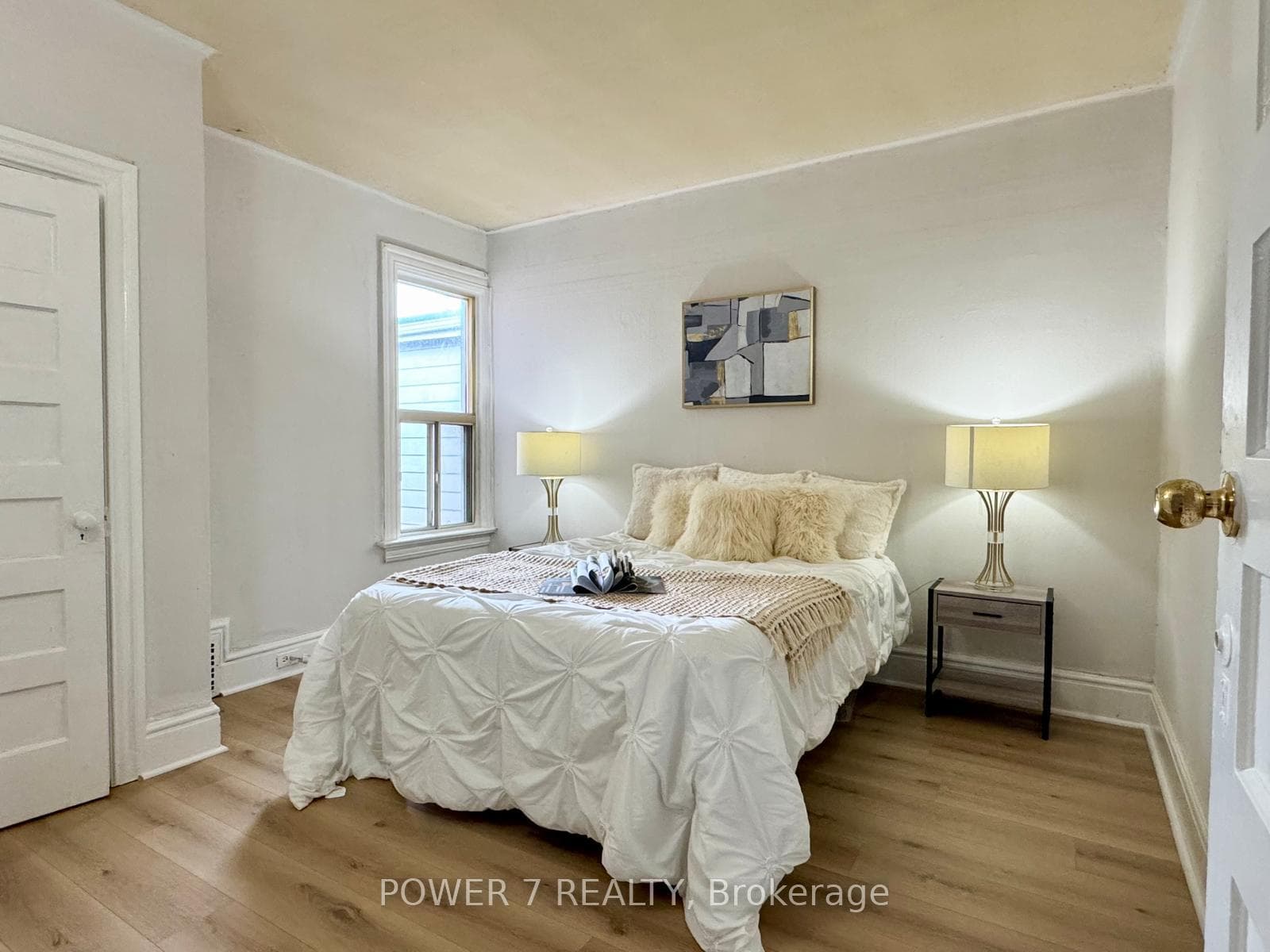 810 Ossington Avenue photo 14