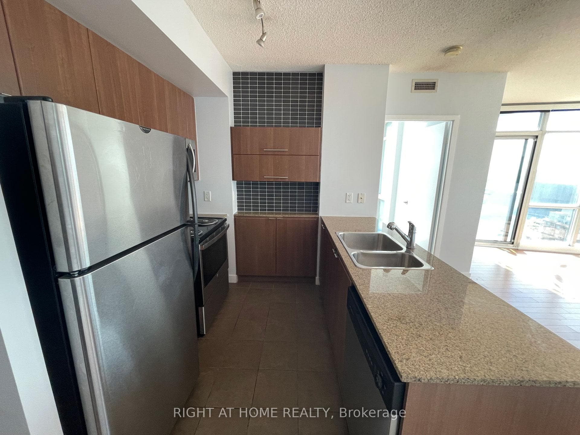 11 Brunel Court Unit 2615 photo 11