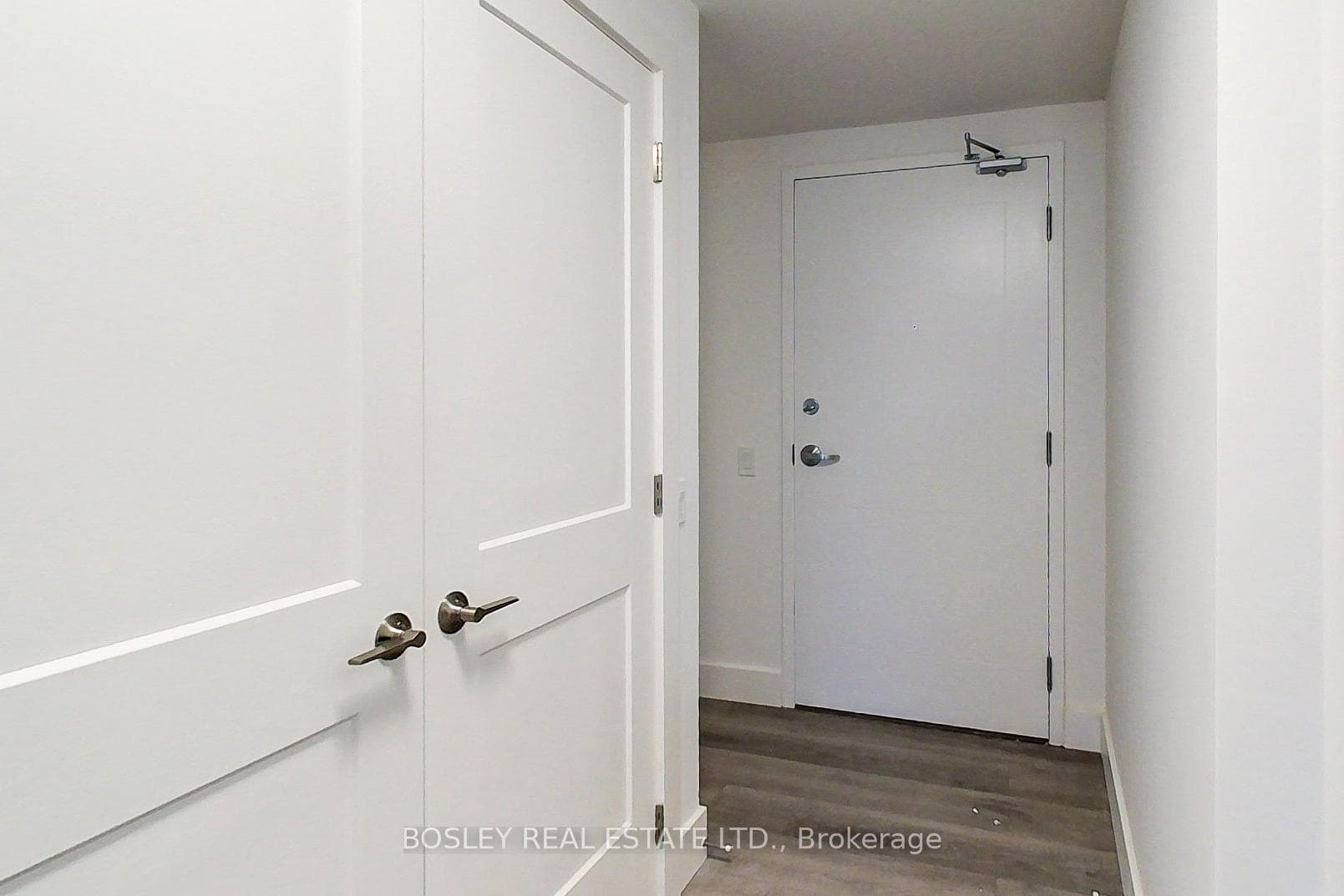 4 Kimberly Lane Unit 209 photo 3