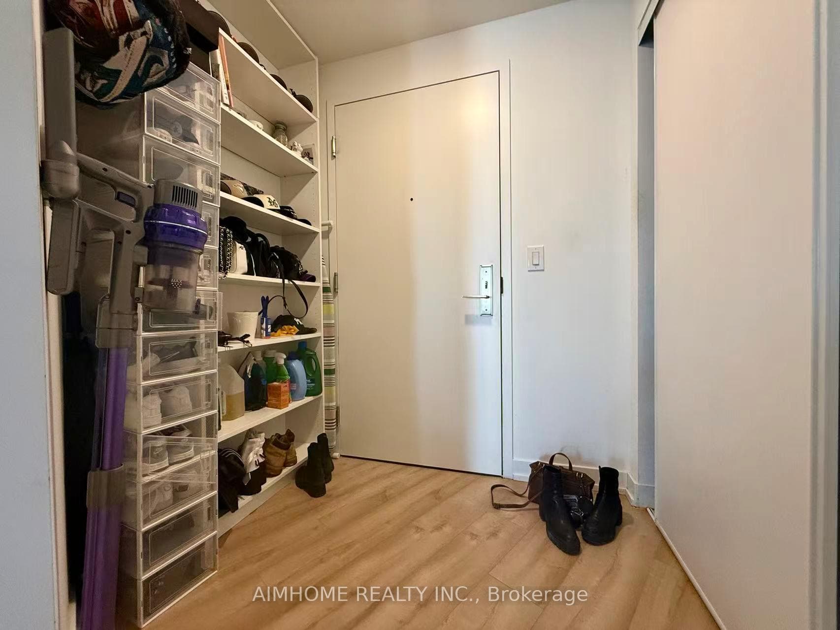 135 East Liberty Street Unit 1407 photo 9