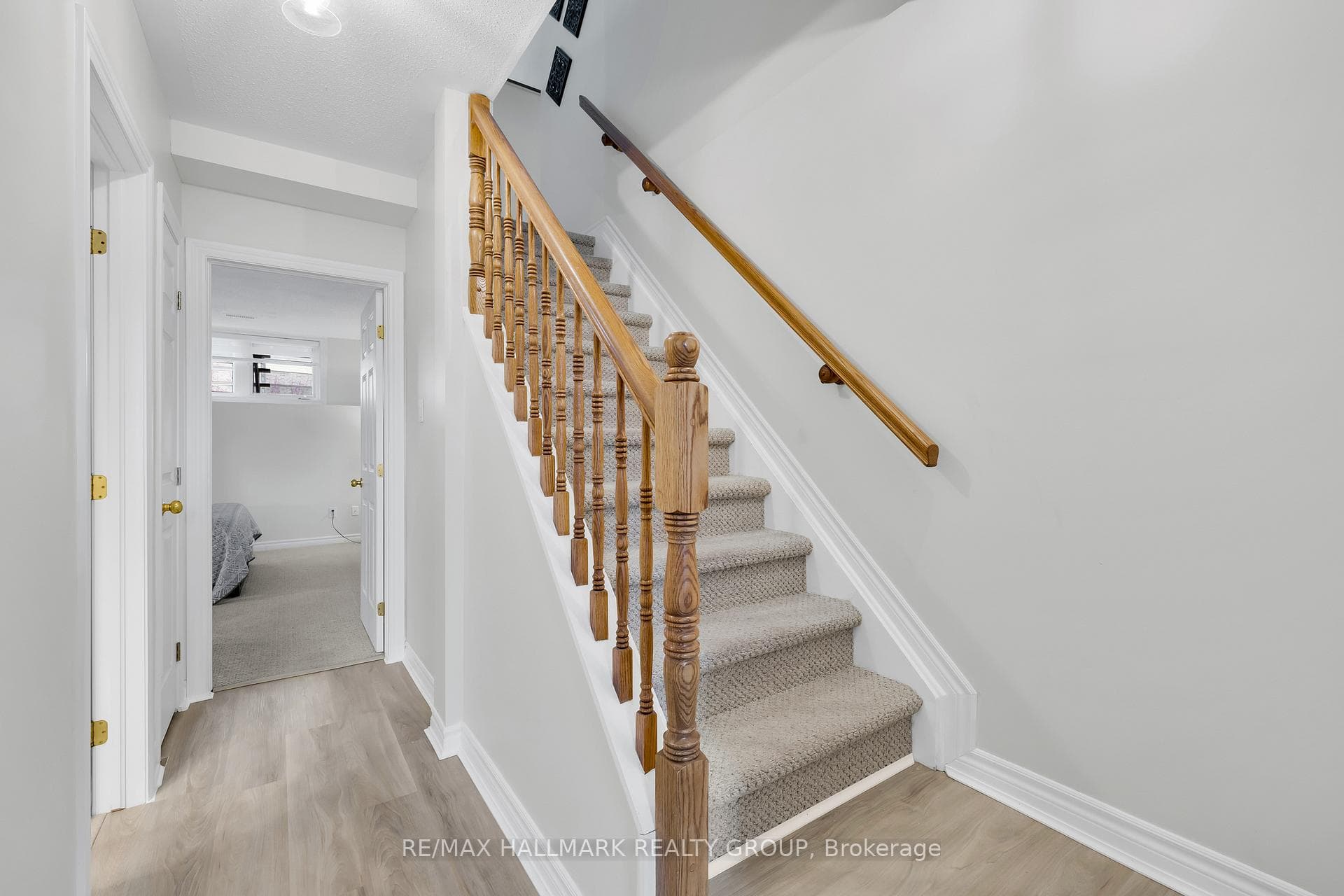1344 Guthrie Street photo 18