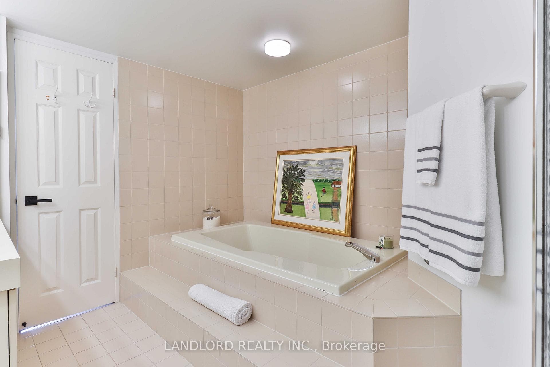 278 Bloor Street Unit 1801 photo 26