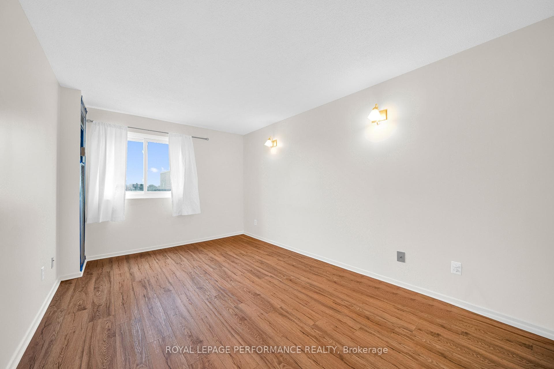 1599 Lassiter Terrace Unit 806 photo 9
