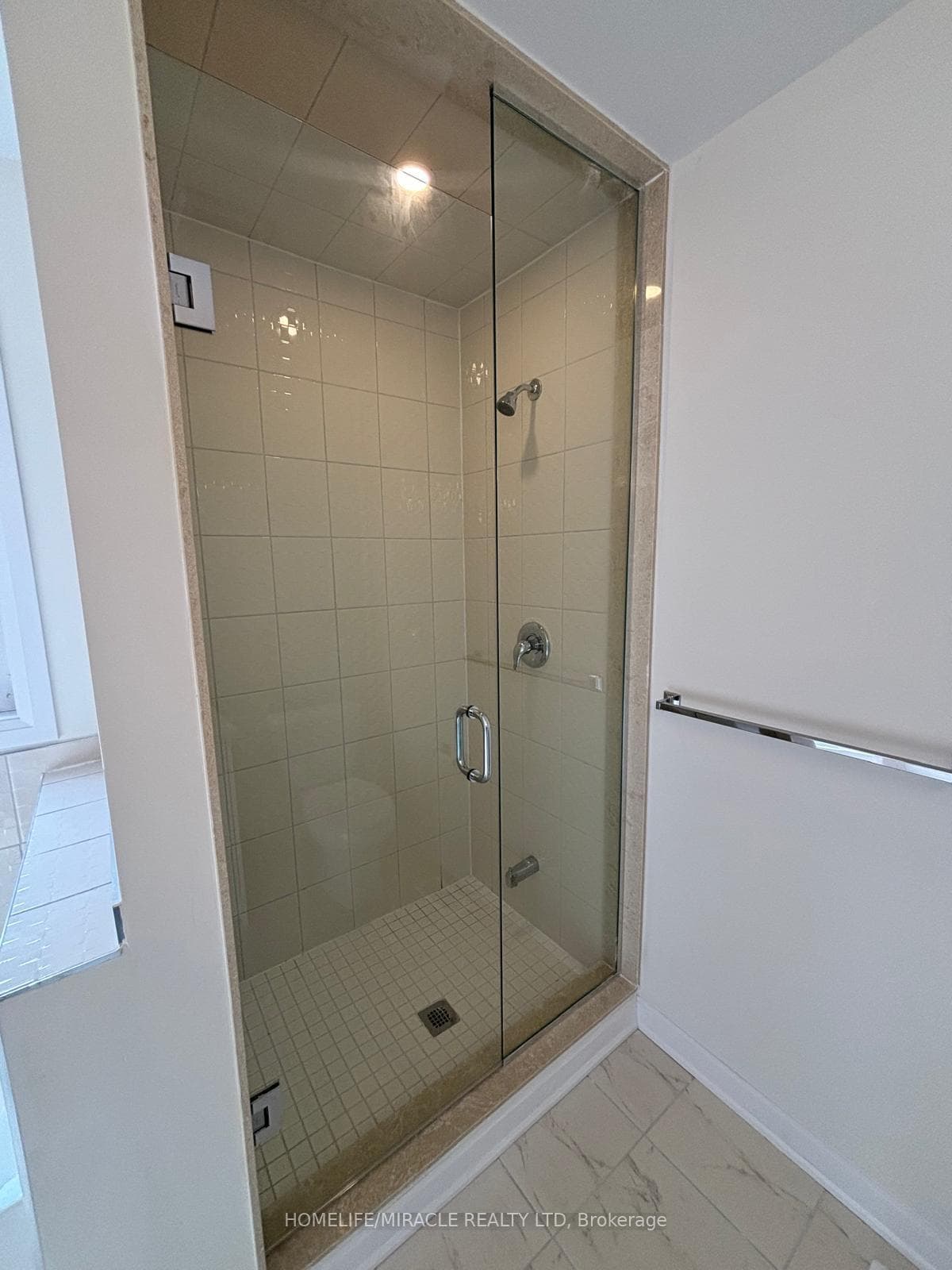 76 Oakmont Drive photo 25