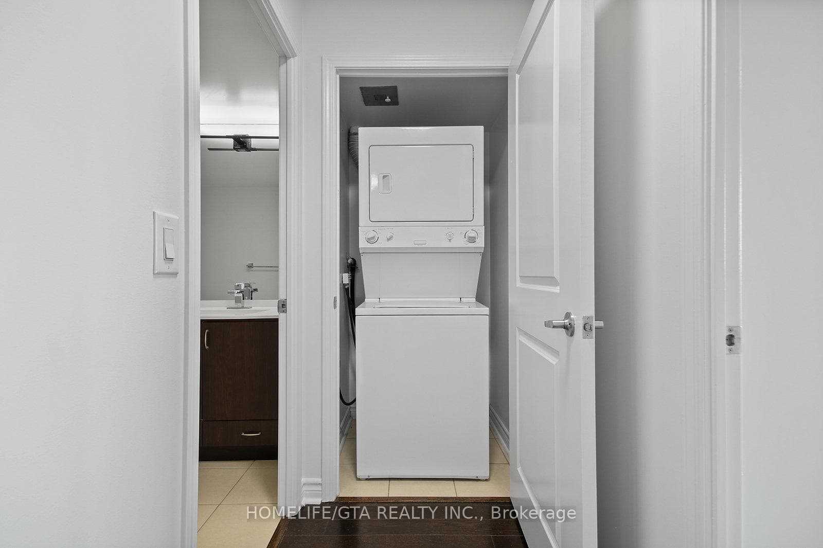 27 Rean Drive Unit 524 photo 17
