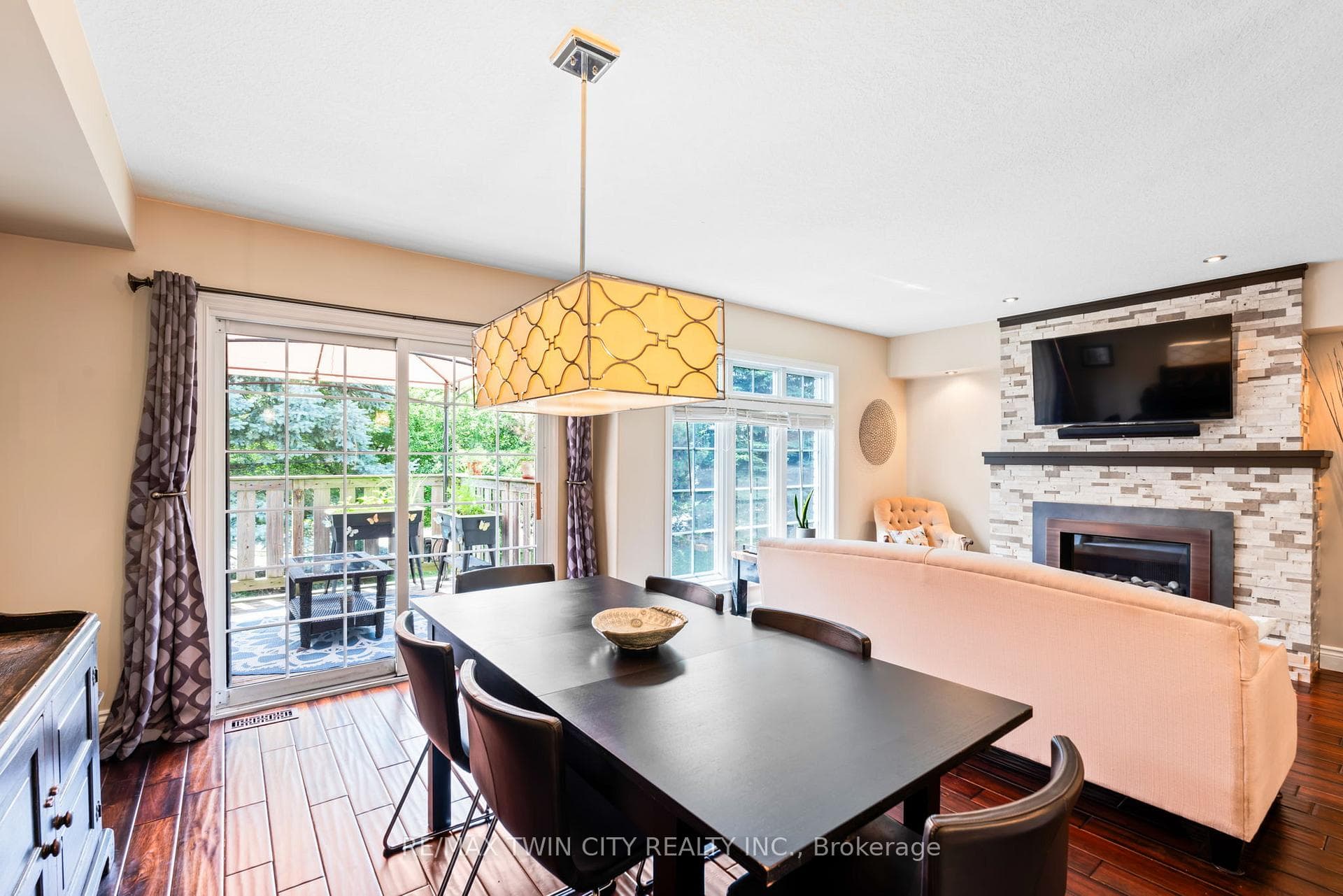 460 Woolwich Street Unit 33 photo 12