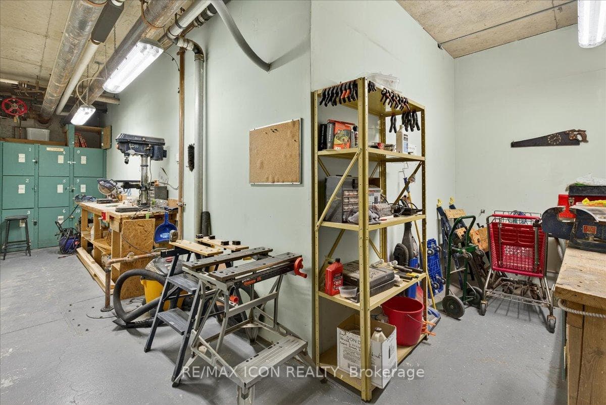 265 Westcourt Place Unit 309 photo 26