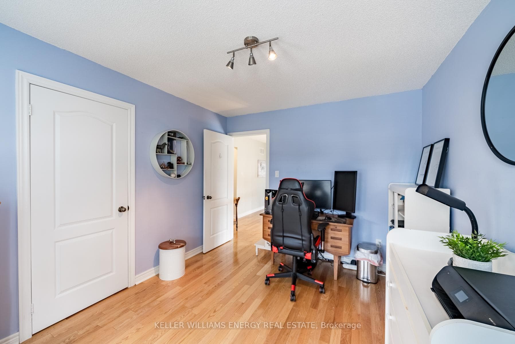 41 Darren Avenue photo 23