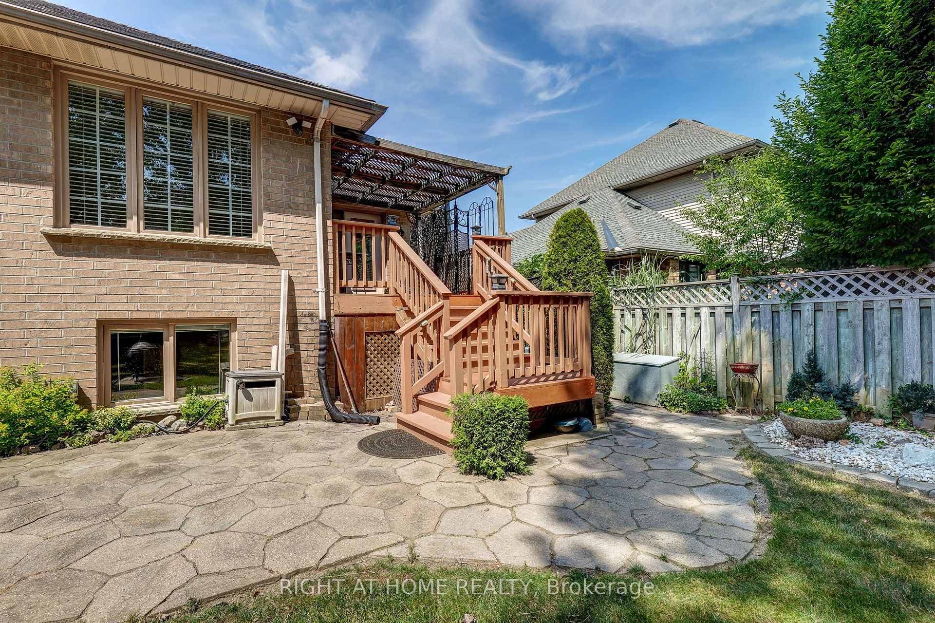 273 Whisperwood Avenue photo 39
