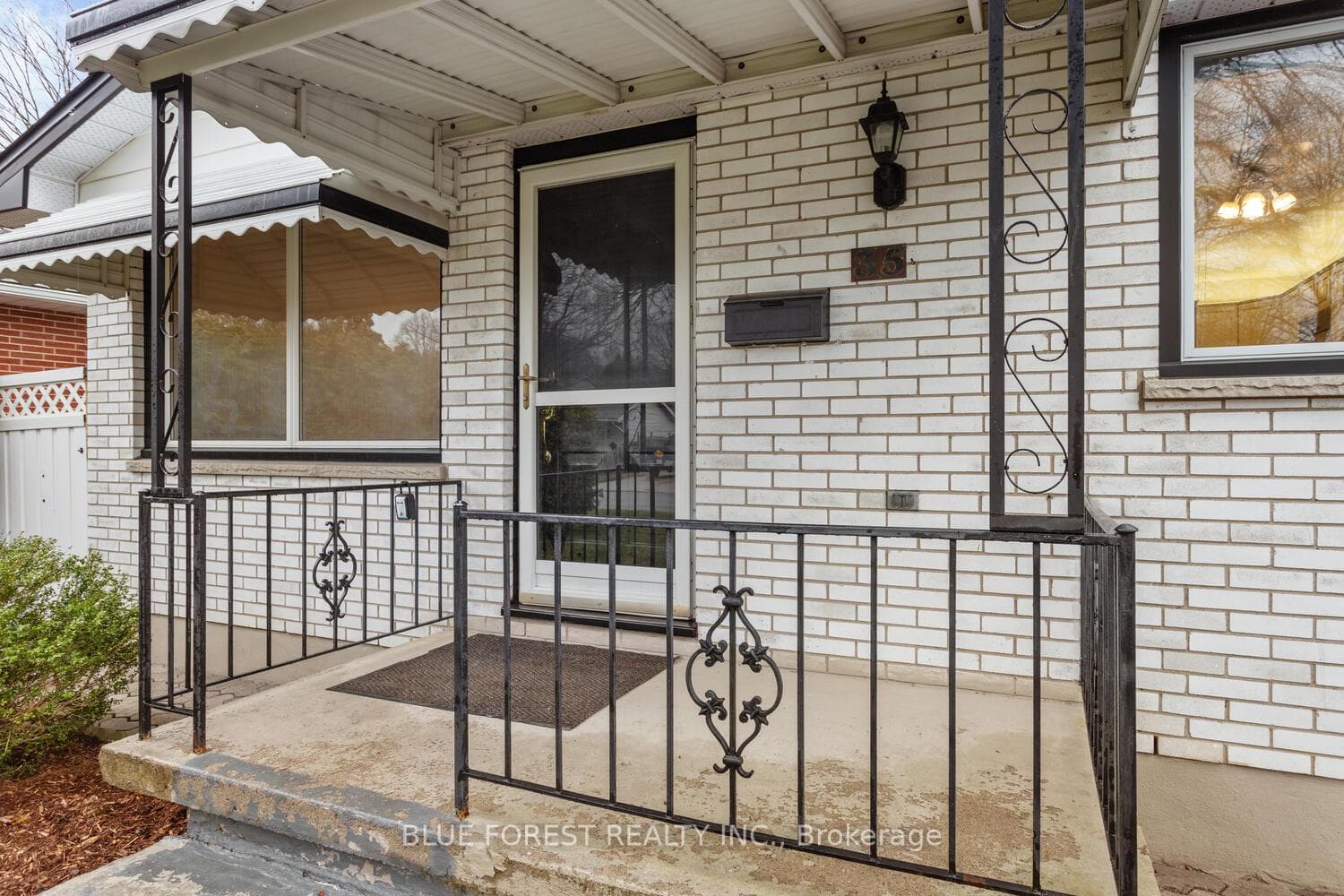 35 STANHOPE Crescent photo 2