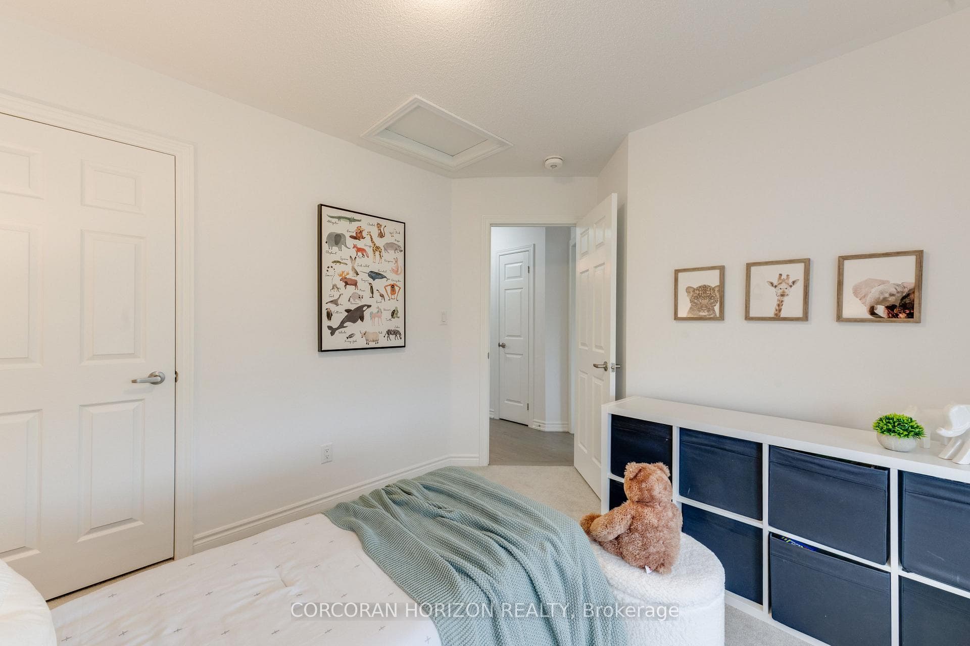 15 Mountainside Crescent photo 35