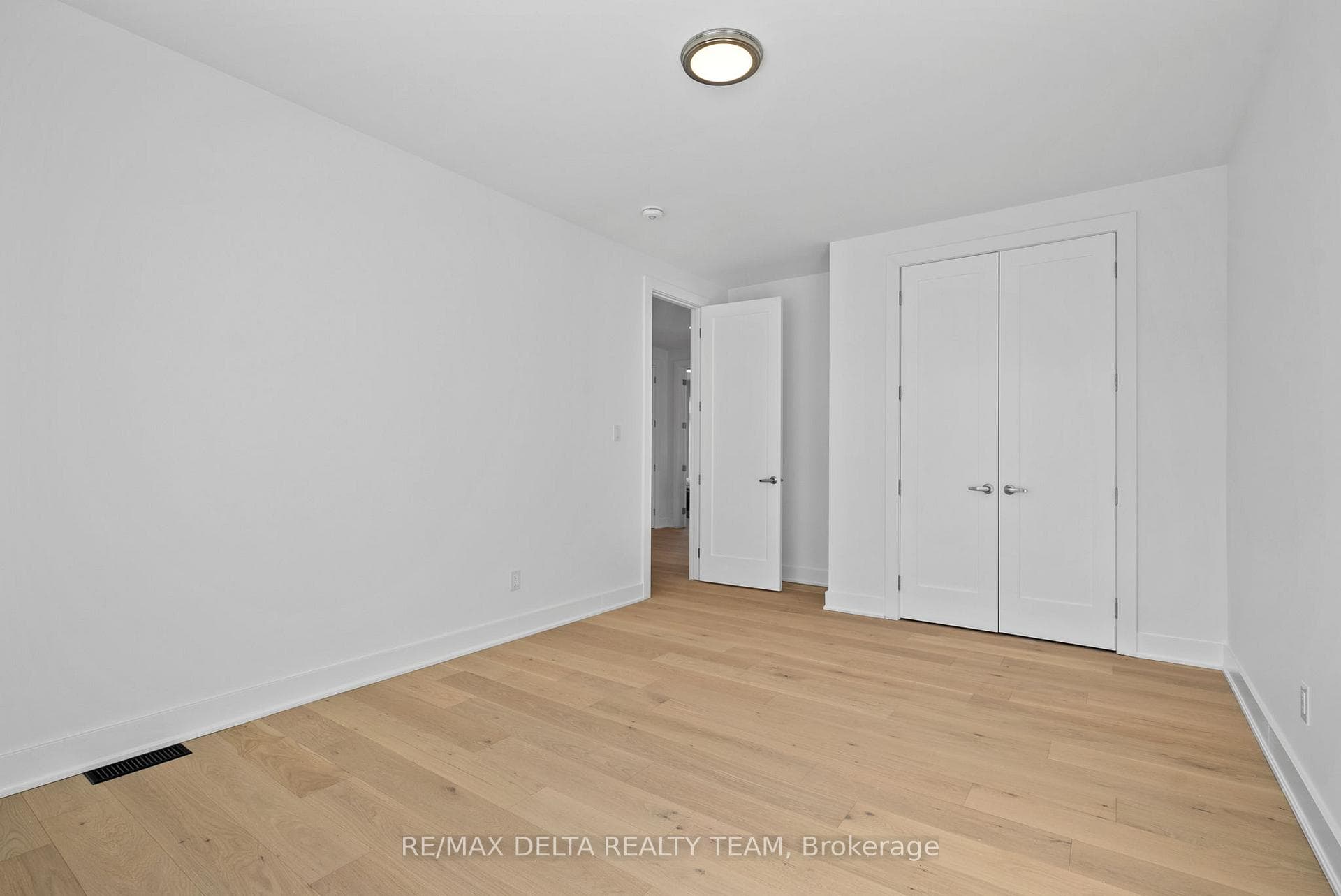 43 ST CLAIRE Avenue photo 29