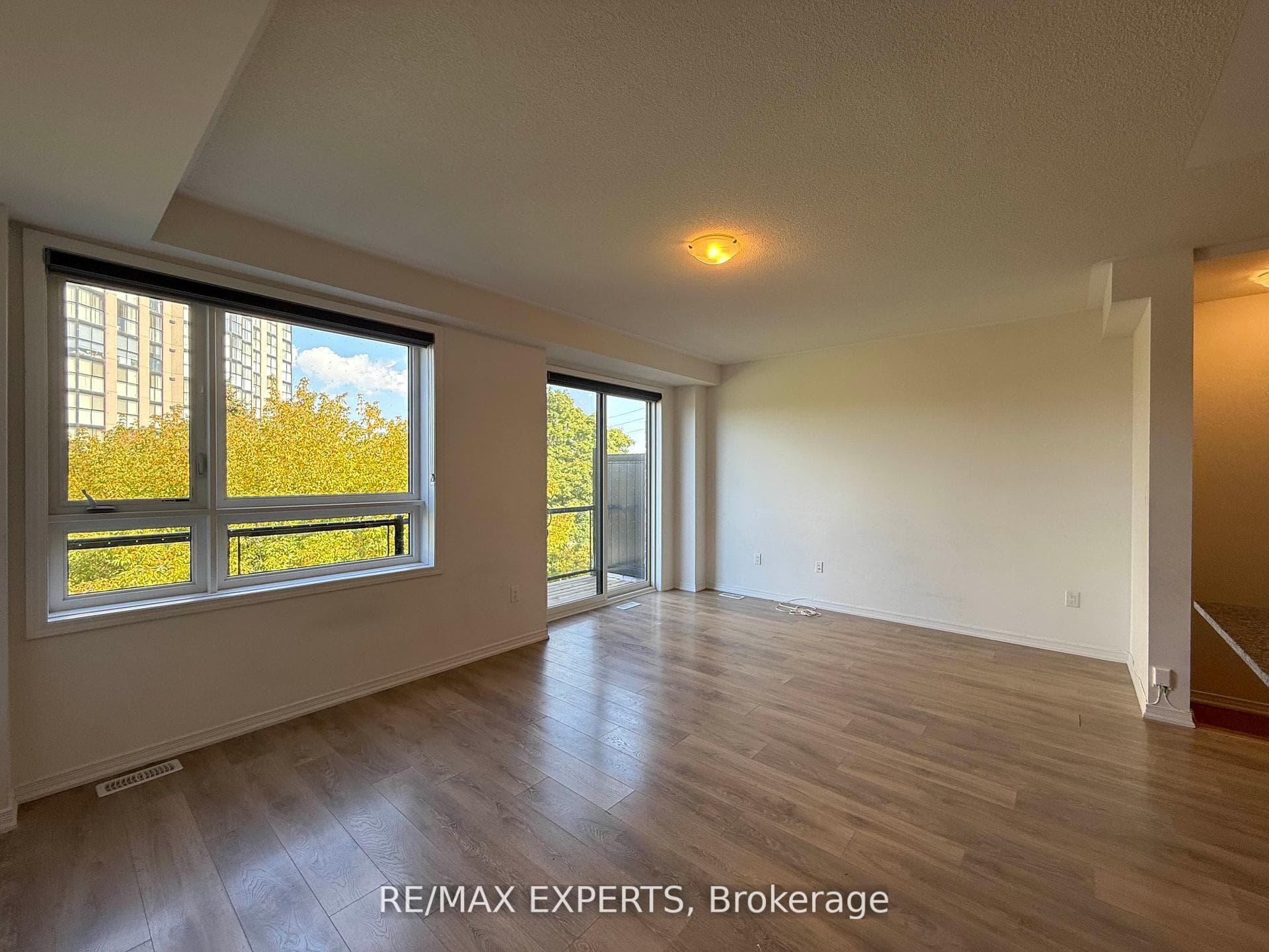 5 Woodstream Drive photo 11