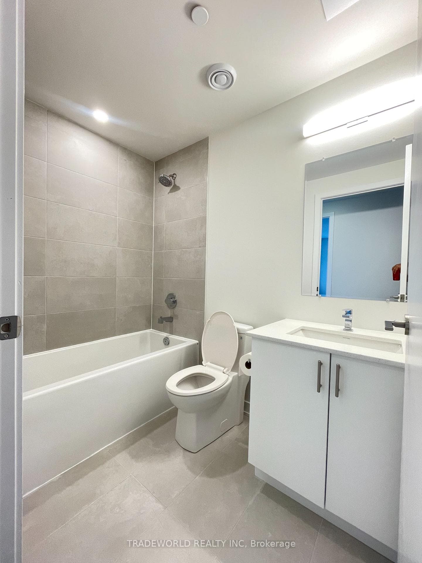 15 Ellerslie Avenue Unit 2610 photo 6