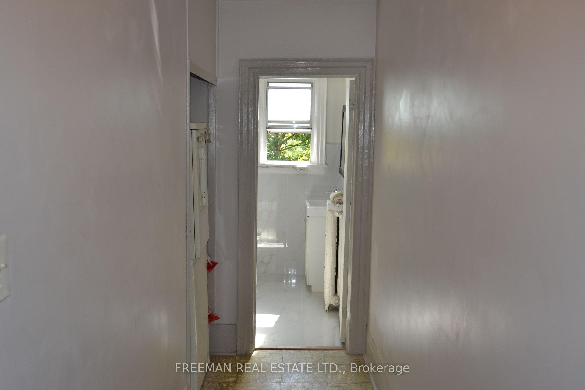 1089 ST. CLAIR Avenue Unit Unit 2 photo 15