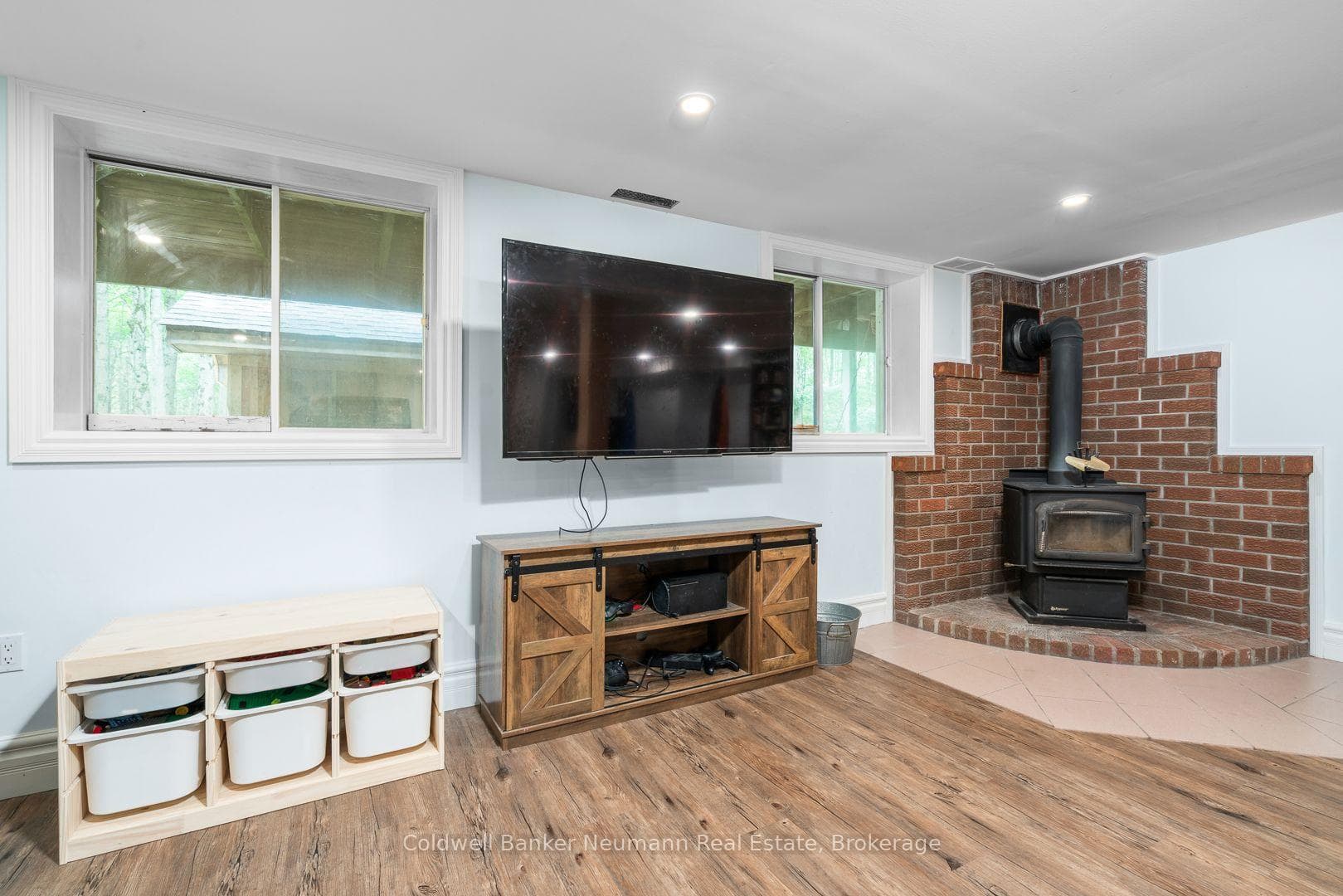 574286 Sideroad 40 N/A photo 28