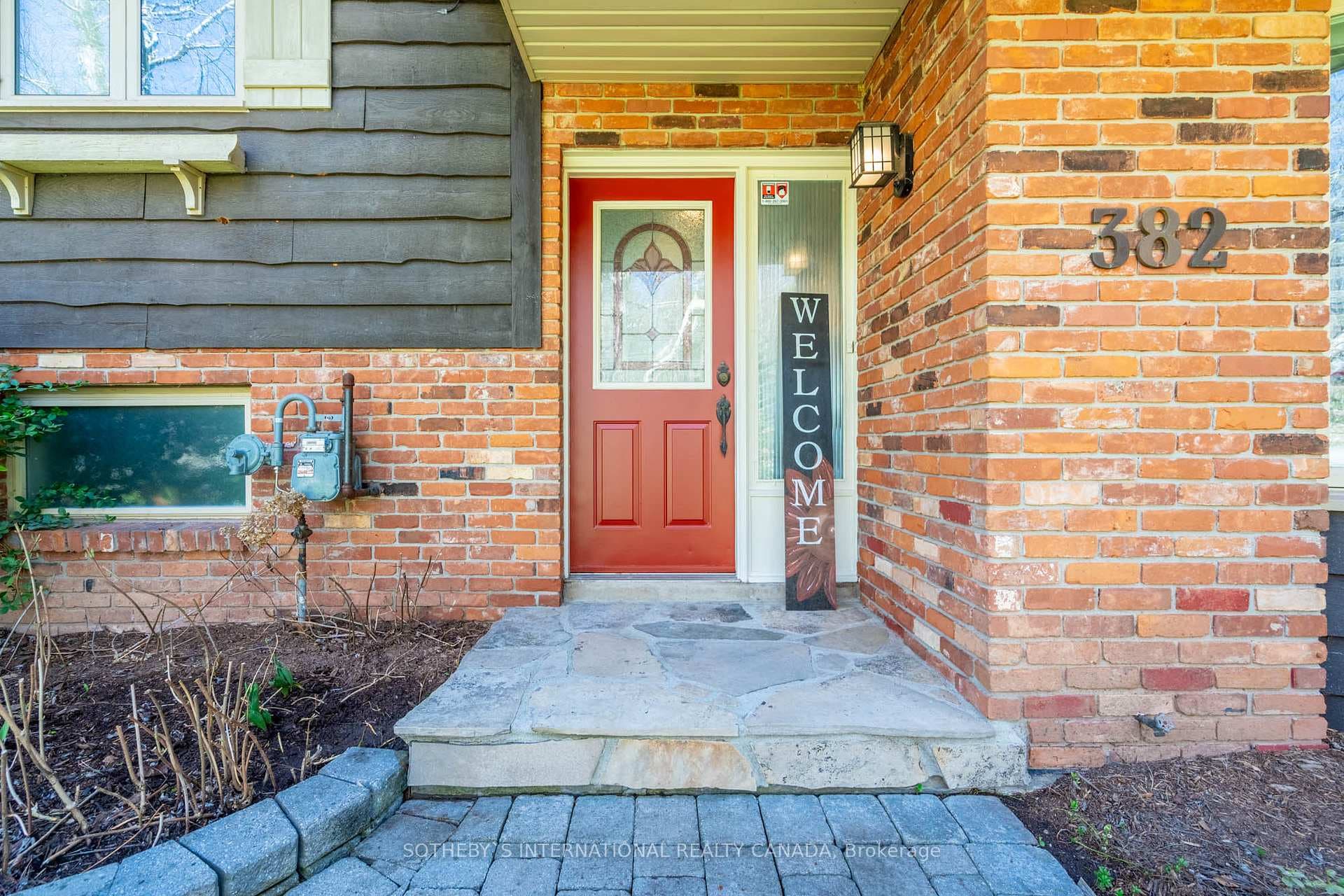 382 Carlisle Road photo 4
