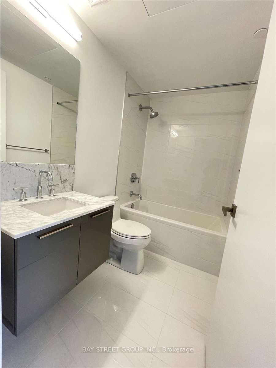 3 Gloucester Street Unit 2106 photo 6