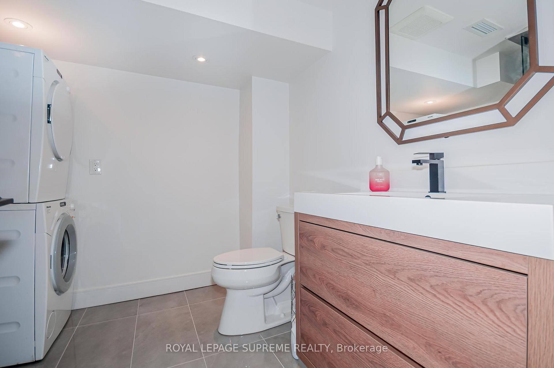 77 Gilley Road photo 12