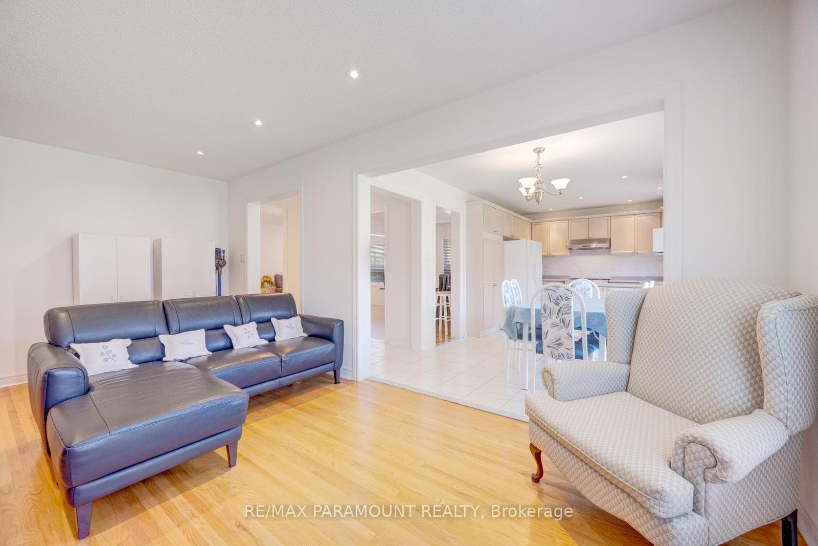 6407 Ormindale Way photo 23