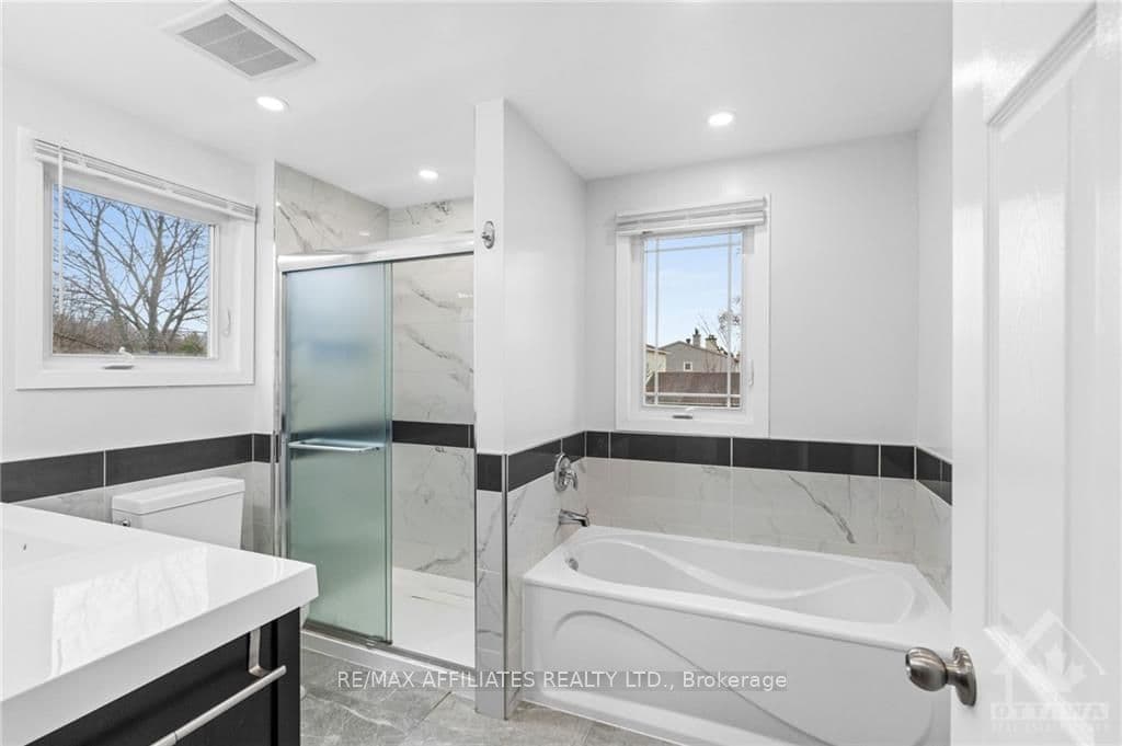 4 CONWAY Street photo 15