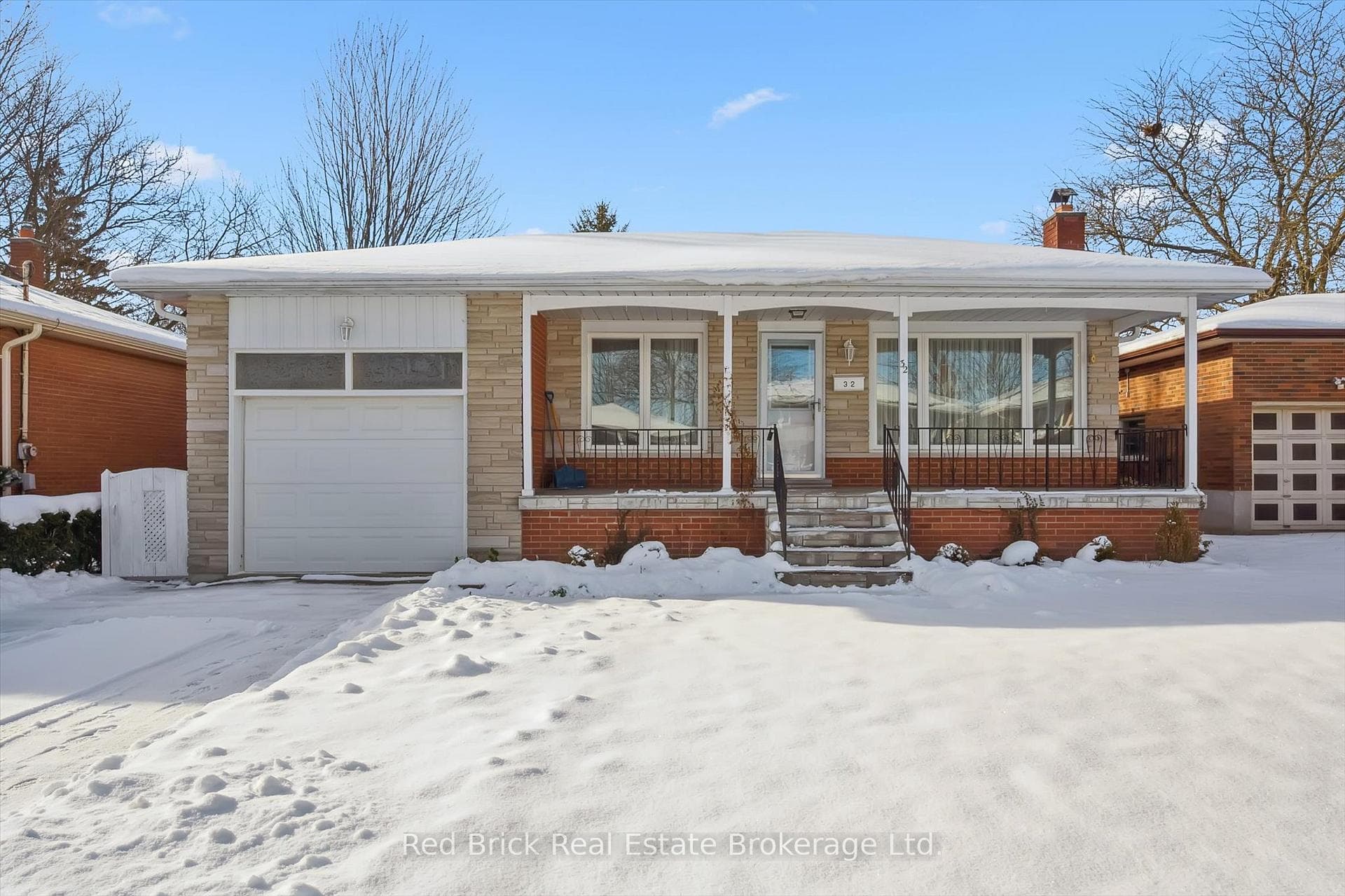 32 Algoma Drive photo 1