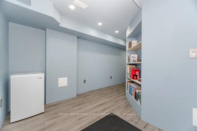 133 Hatt Court photo 45