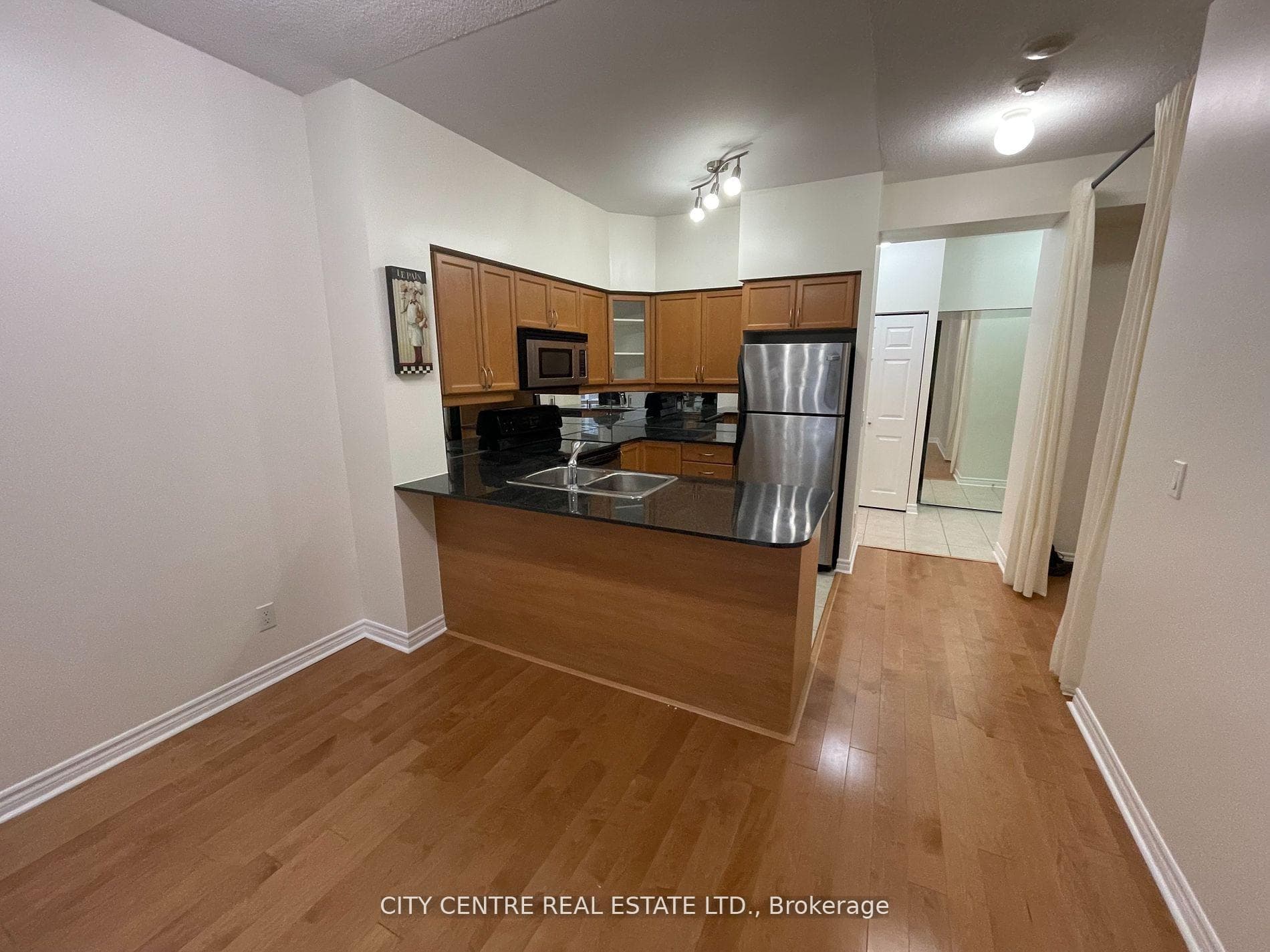 388 Prince Of Wales Drive Unit 307 photo 12