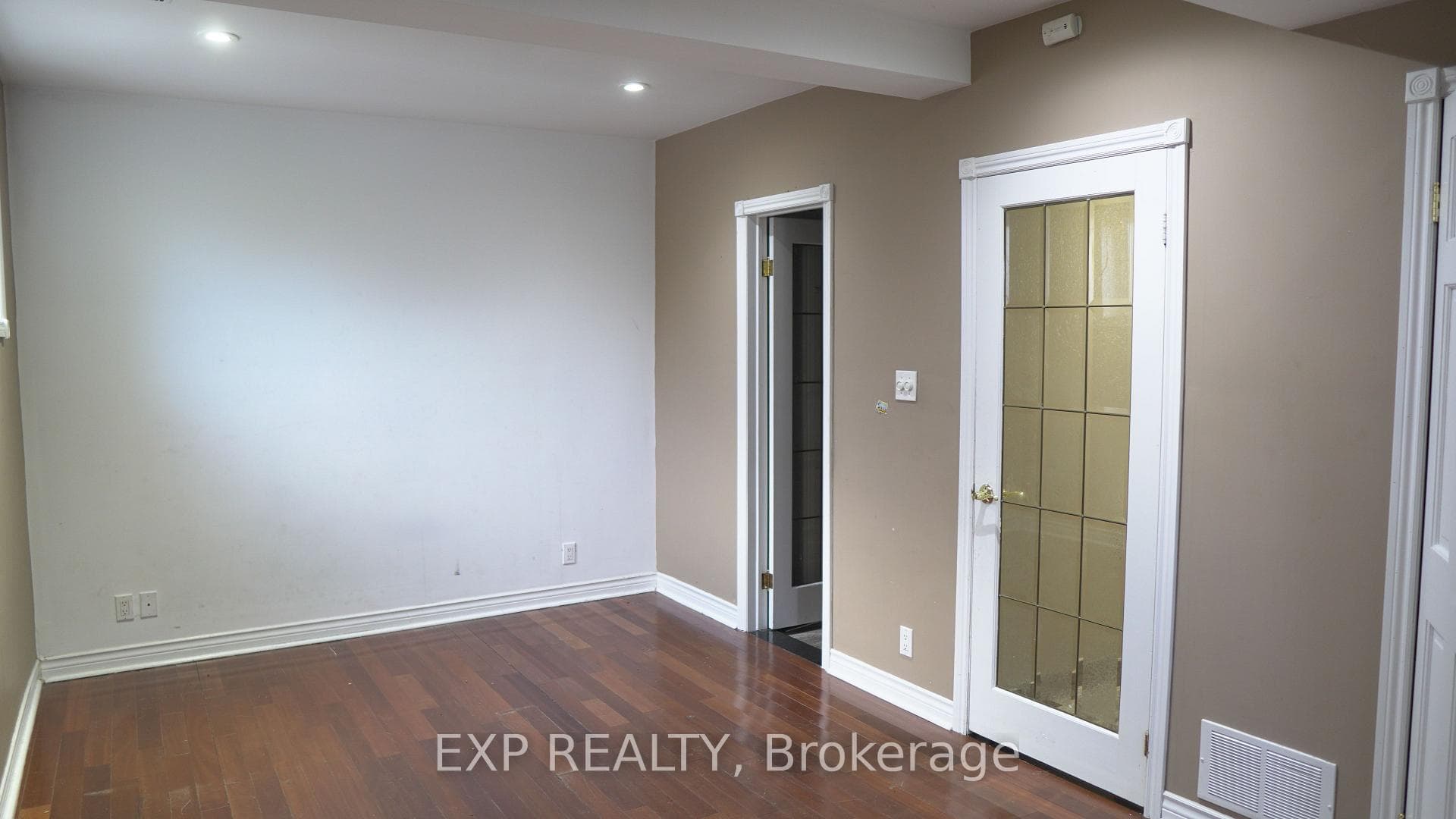26 Cobbler Crescent photo 9