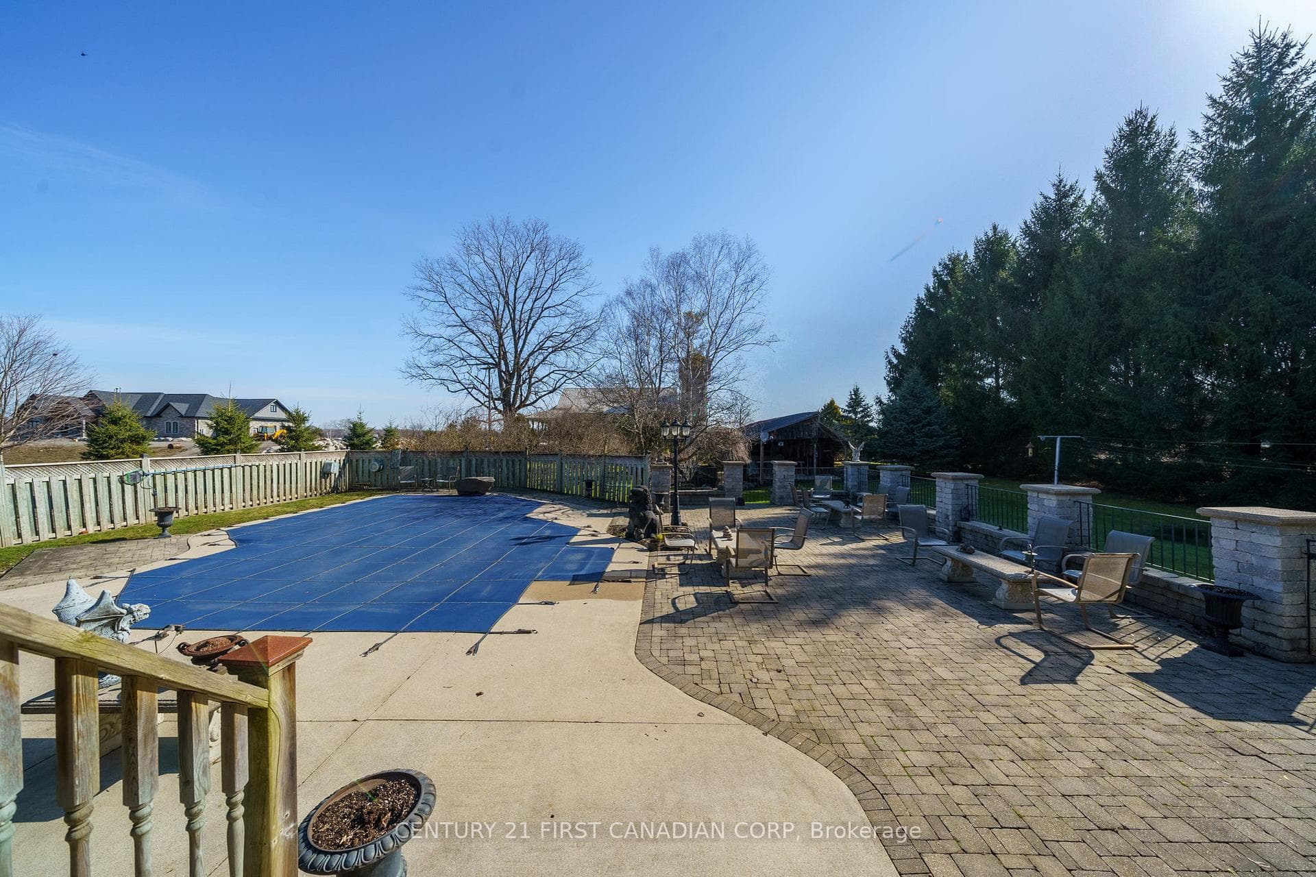 22894 Vanneck Road photo 32