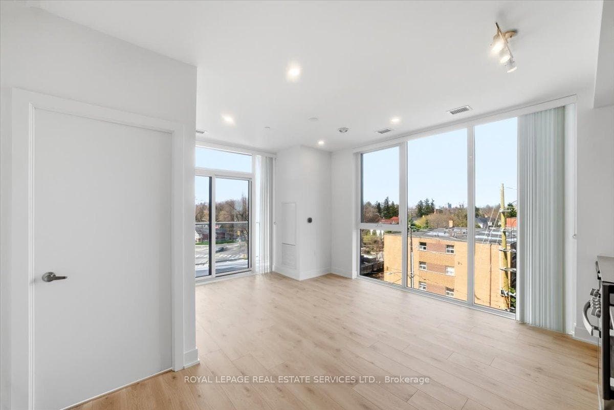2088 James Street Unit 403 photo 14