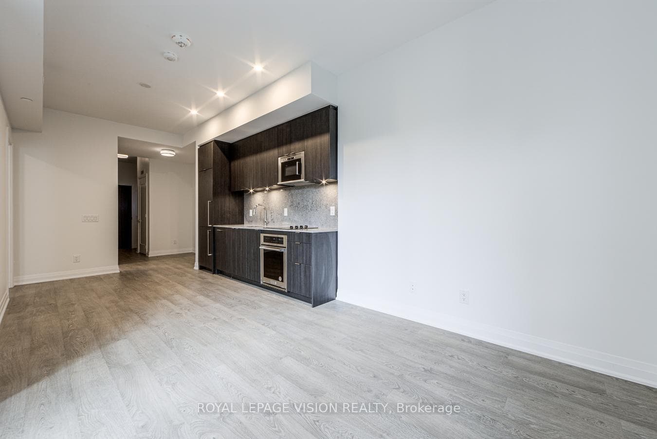 280 Howland Avenue Unit 301 photo 15