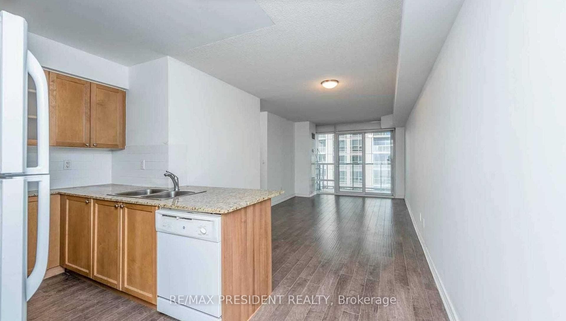 761 Bay Street Unit 2213 photo 16
