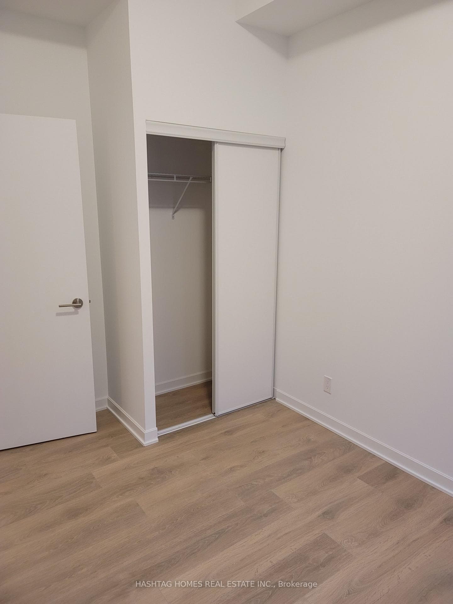 38 Forest Manor Road Unit 212 photo 6
