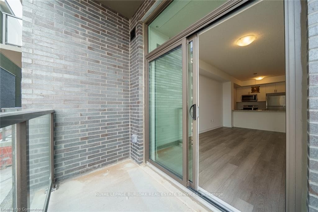 460 Dundas Street Unit 230 photo 22