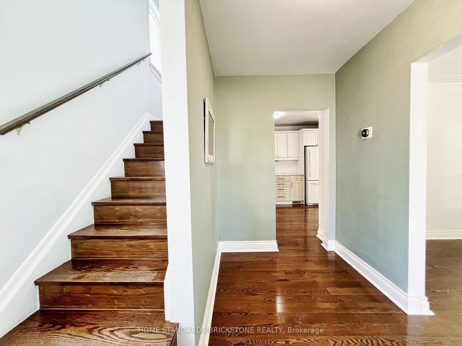 45 Madawaska Avenue photo 2